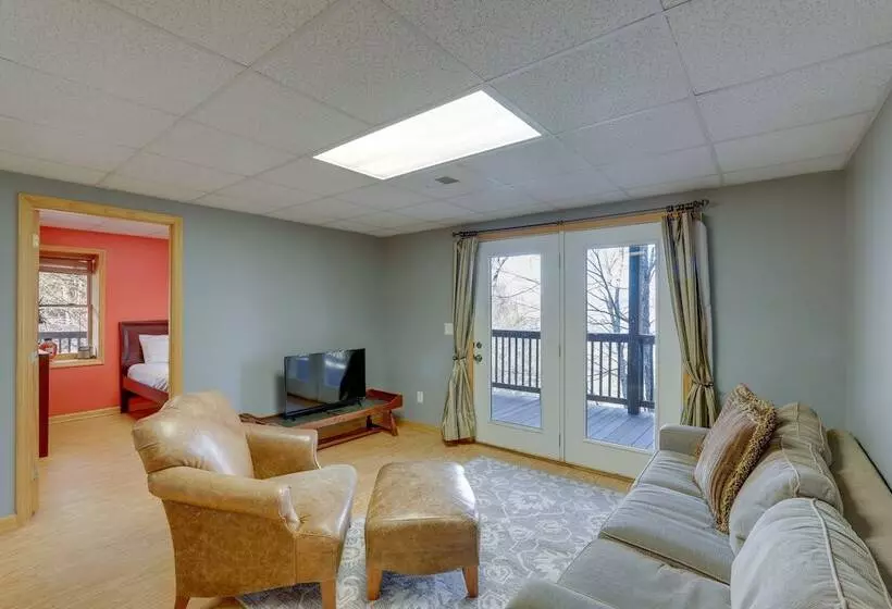 Piney Creek Vacation Rental ~ 5 Mi To New River!