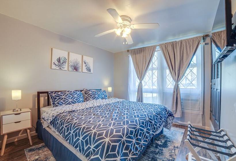 Homewood Home ~ 1 Mi To Metra Station!