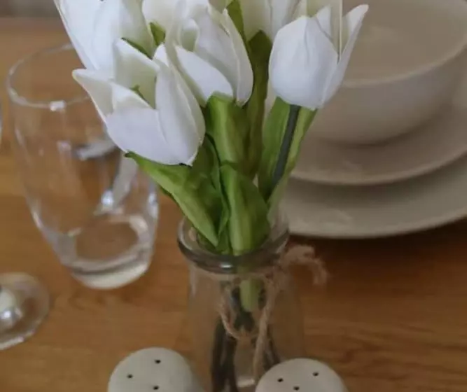 Residenssi Remarkable 2 Bed House In Walesby Nottinghamshire