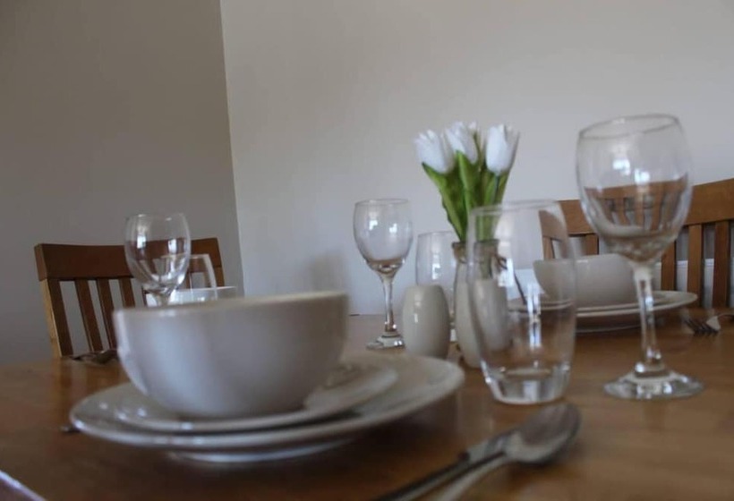 Резиденция Remarkable 2 Bed House In Walesby Nottinghamshire