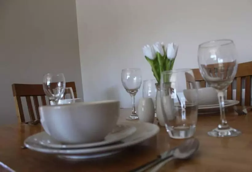 Residenssi Remarkable 2 Bed House In Walesby Nottinghamshire