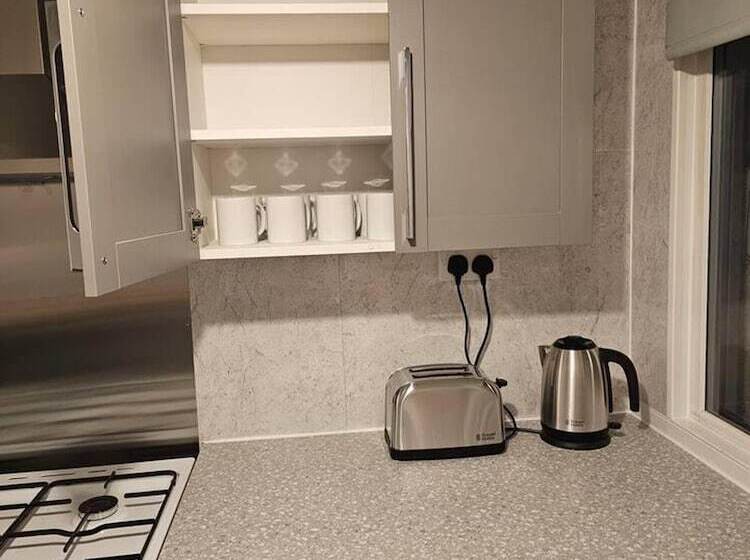 إقامة Immaculate 3bedroom House In Birmingham