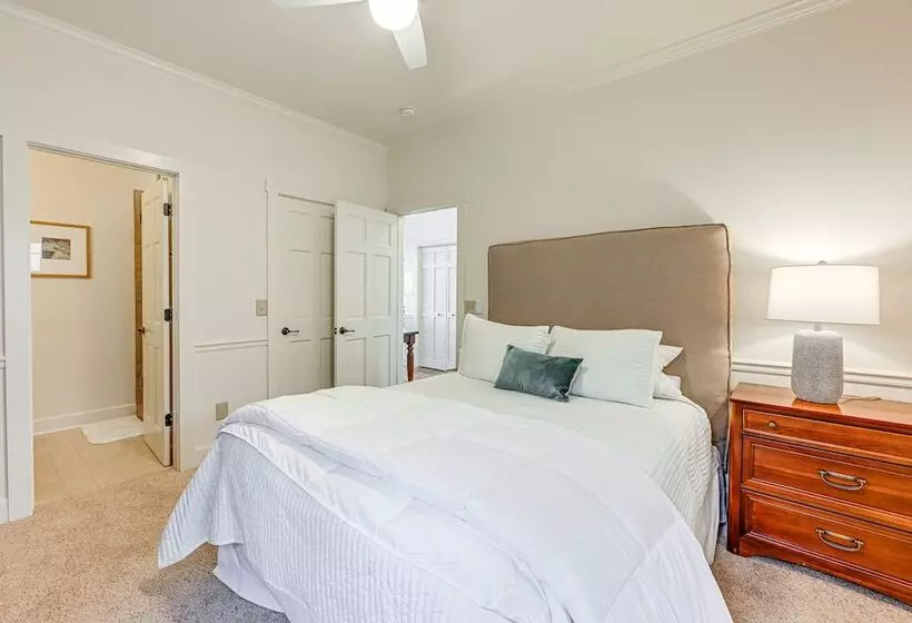 Sapphire Mountaintop Cabin W/ Views & 2 Decks