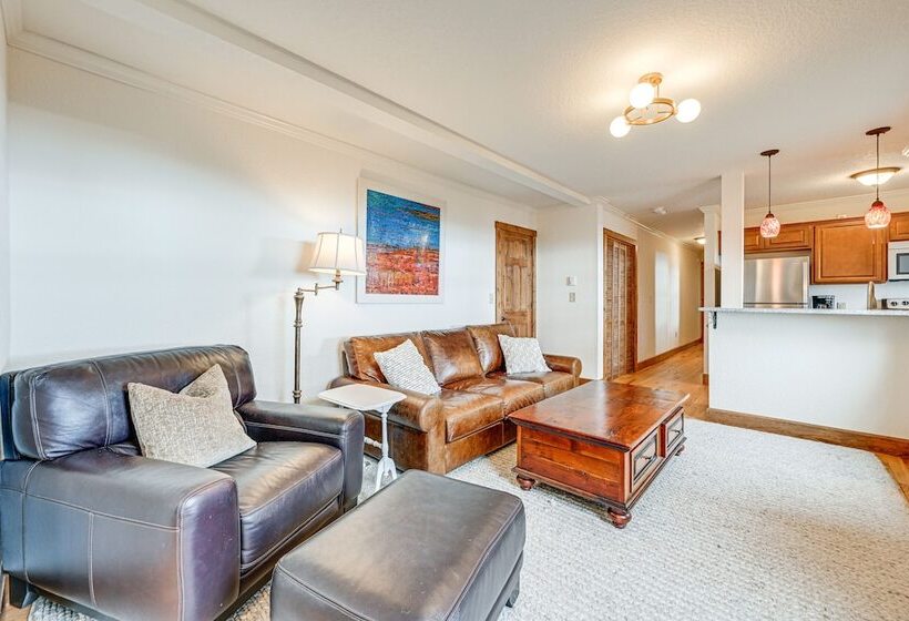 Sapphire Mountaintop Cabin W/ Views & 2 Decks