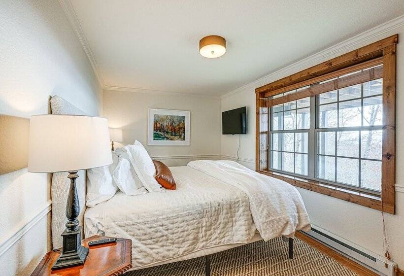 Sapphire Mountaintop Cabin W/ Views & 2 Decks