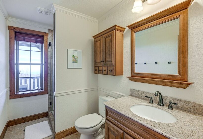 Sapphire Mountaintop Cabin W/ Views & 2 Decks