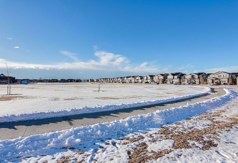 16 Mi To Denver: Spacious Commerce City Home!