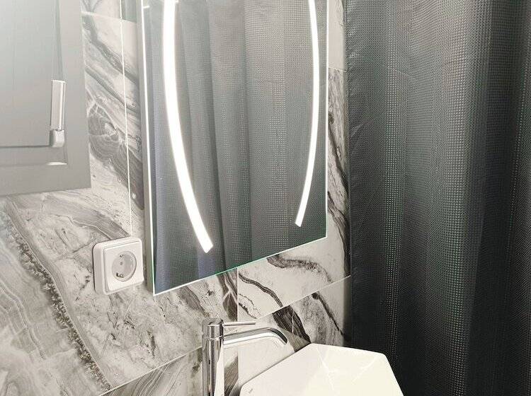 Sun Day Apartments Free Airport Transfer