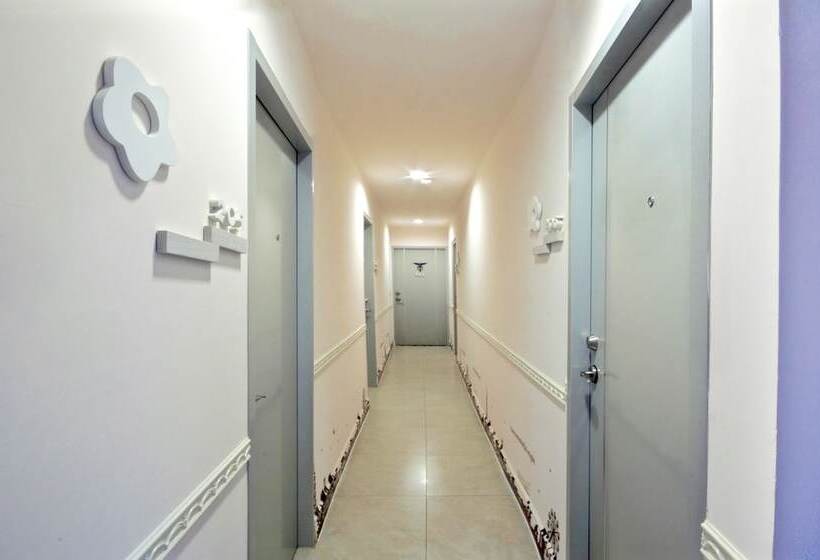 تختخواب و صبحانه E.i.p Stay