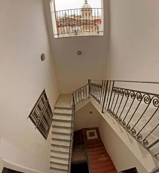 تختخواب و صبحانه La Terrazza Sul Centro