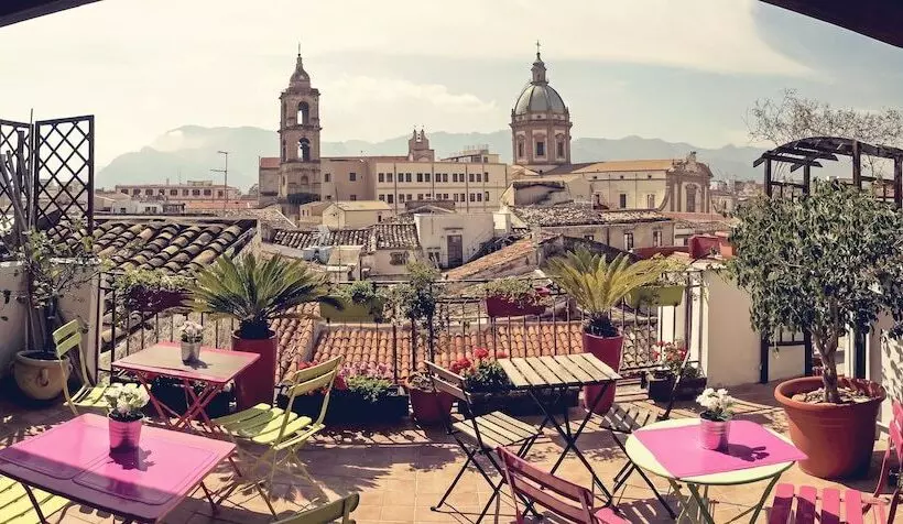 تختخواب و صبحانه La Terrazza Sul Centro