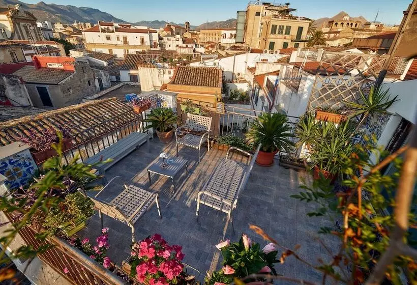 تختخواب و صبحانه La Terrazza Sul Centro