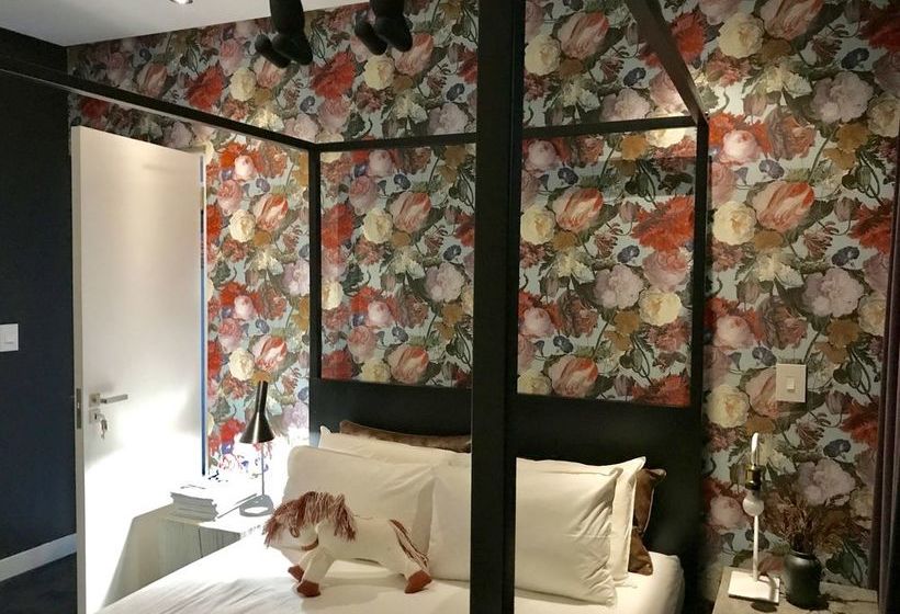 Studio Apartment In Green Point Cape Town