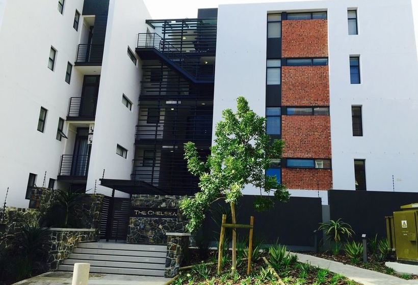 Studio Apartment In Green Point Cape Town