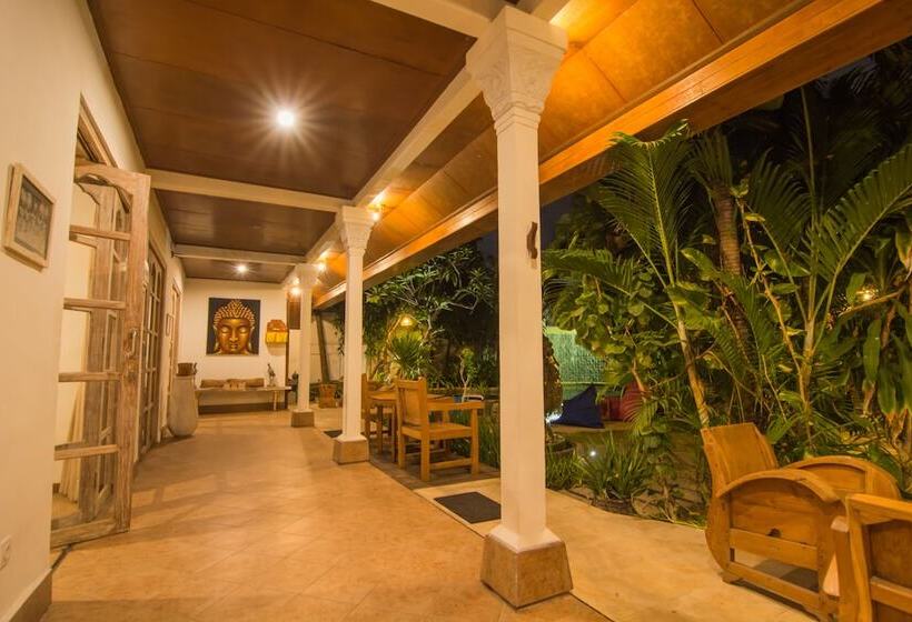 酒店 Bale Seminyak