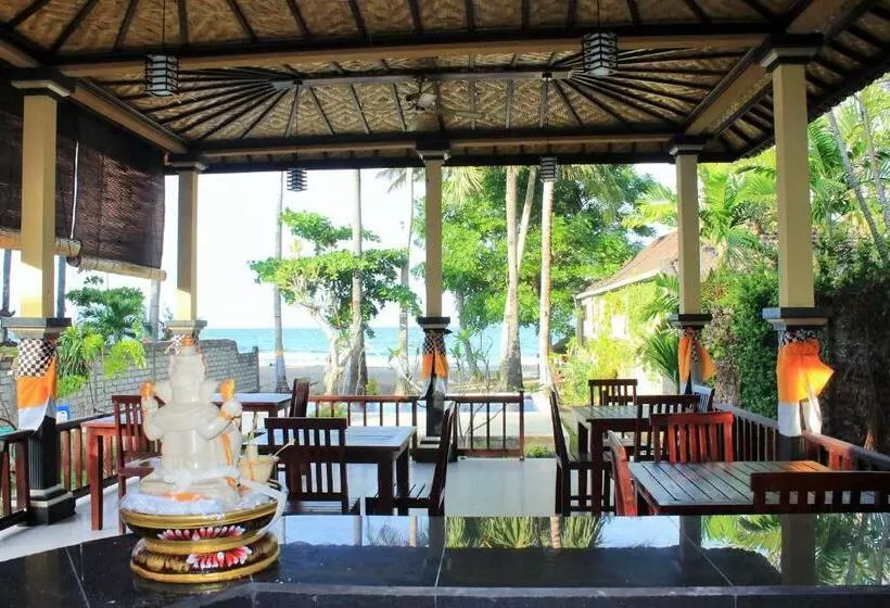 ホテル Bintang Beach Villa