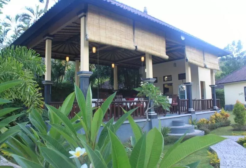 ホテル Bintang Beach Villa
