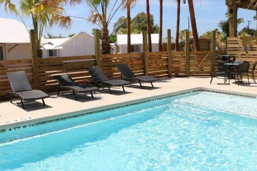 هتل Camp Coyoacan