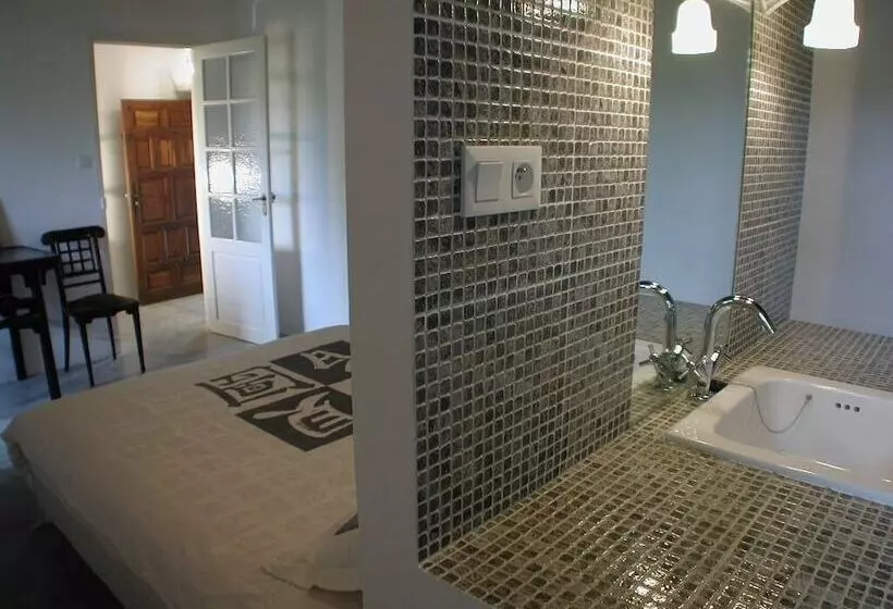 ホテル Chambres D Hôtes Château Beaupré