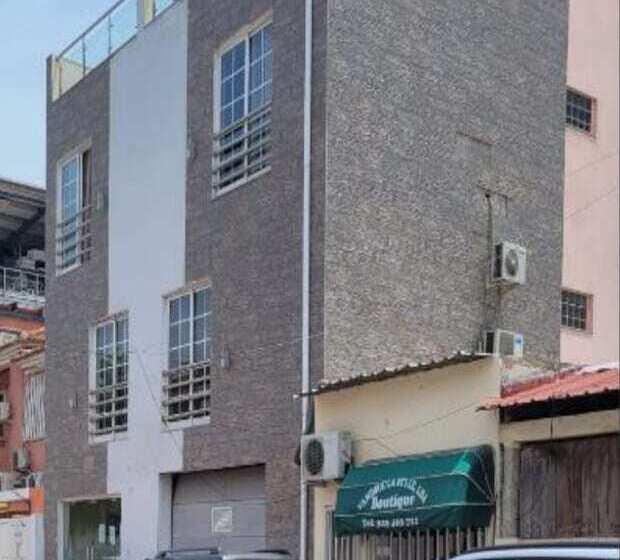 هتل Guest House La Plaza