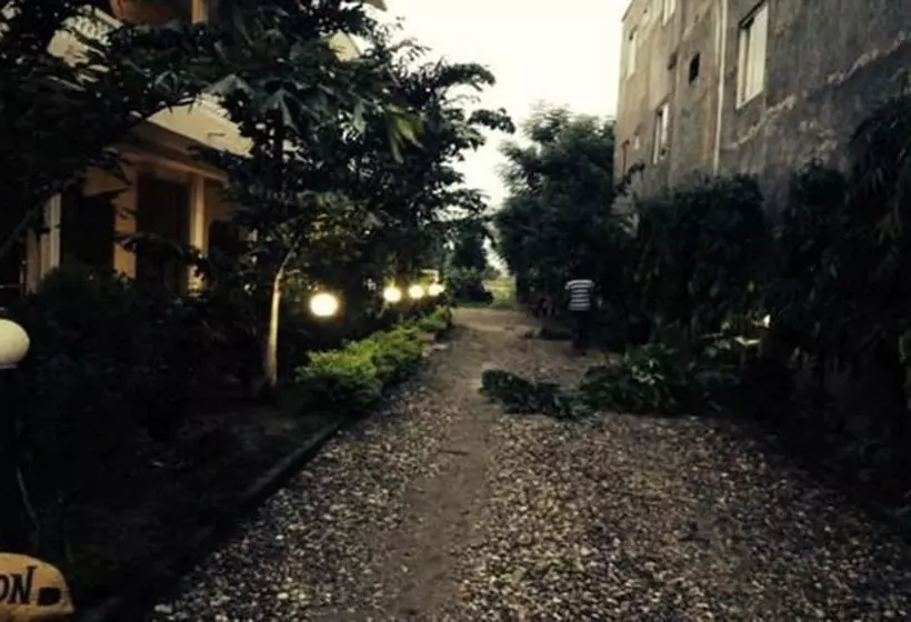 هتل Jungle Vista