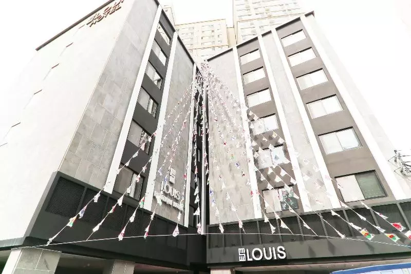 هتل Louis