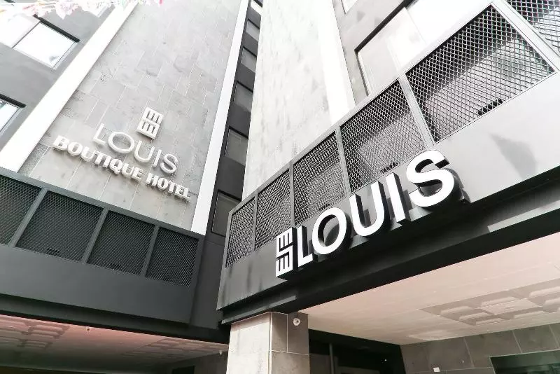 هتل Louis