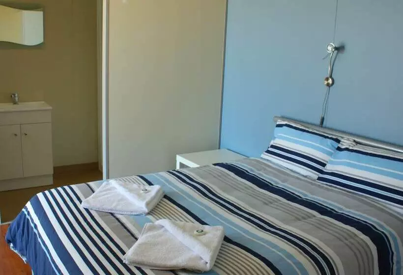 Hotelli Merinda Village