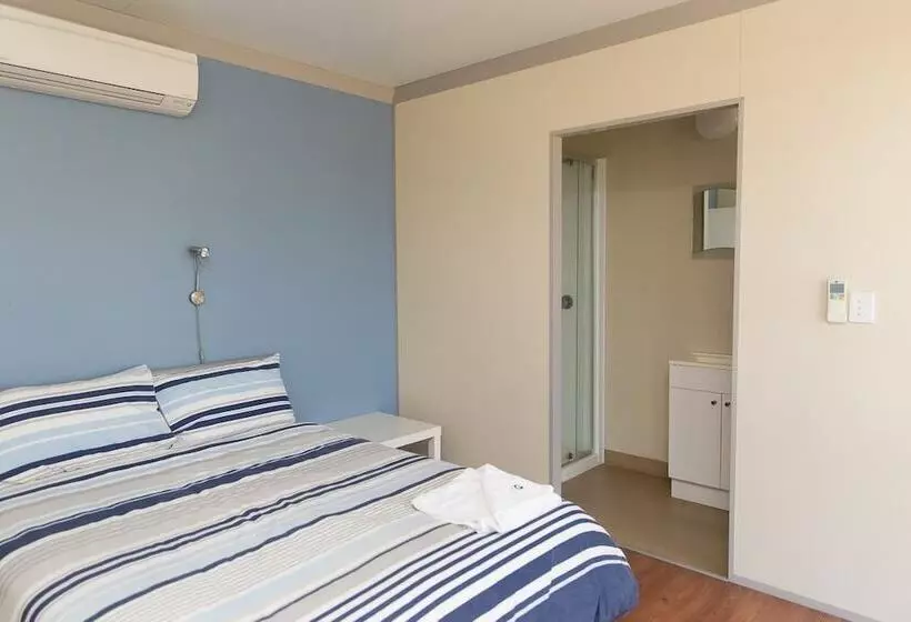 Hotelli Merinda Village