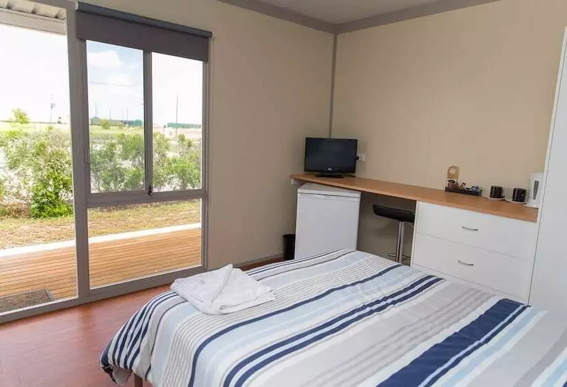 Hotelli Merinda Village