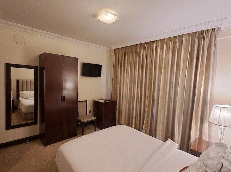 هتل Park Lane Addis