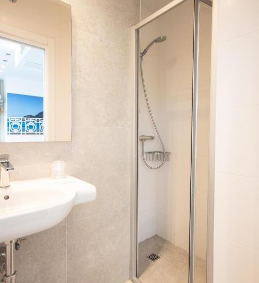 هتل Pensión Riberas Del Urumea