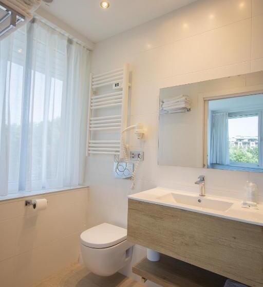 هتل Pensión Riberas Del Urumea