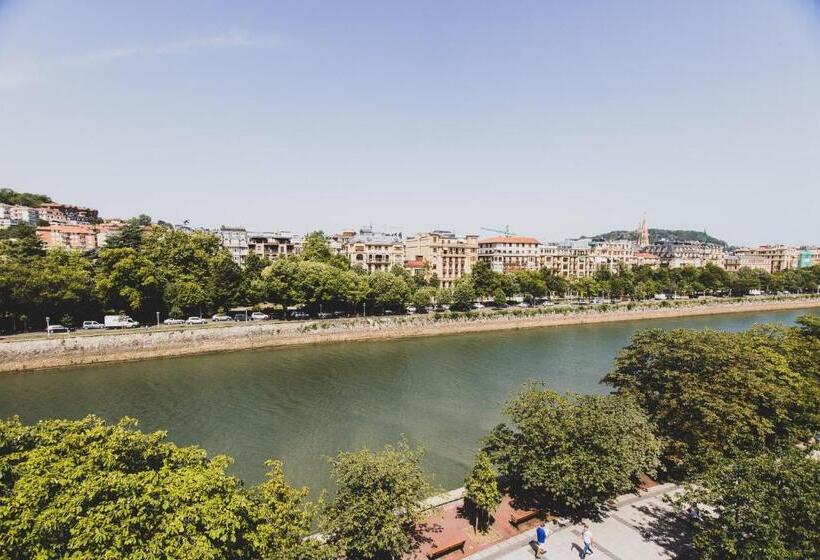 هتل Pensión Riberas Del Urumea