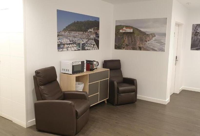 هتل Pensión Riberas Del Urumea