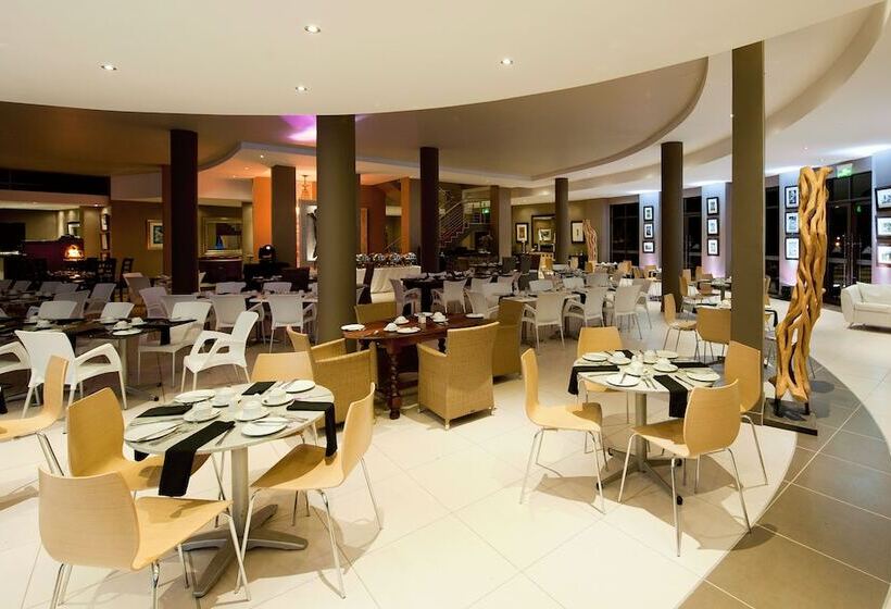 호텔 Sea Star Golf And Safari Resort