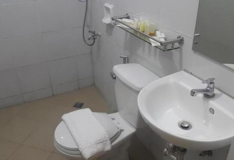 Hotel Time Travellers