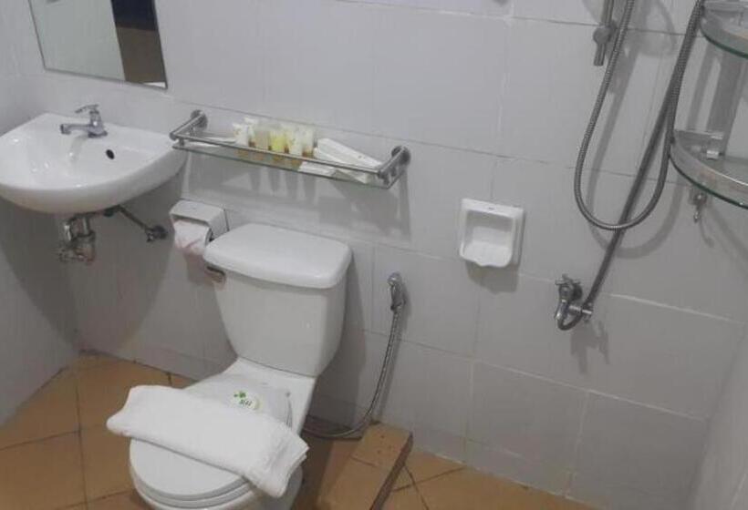 Hotel Time Travellers