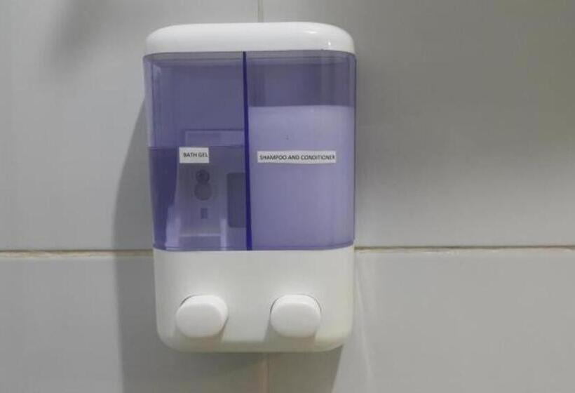 Hotel Time Travellers