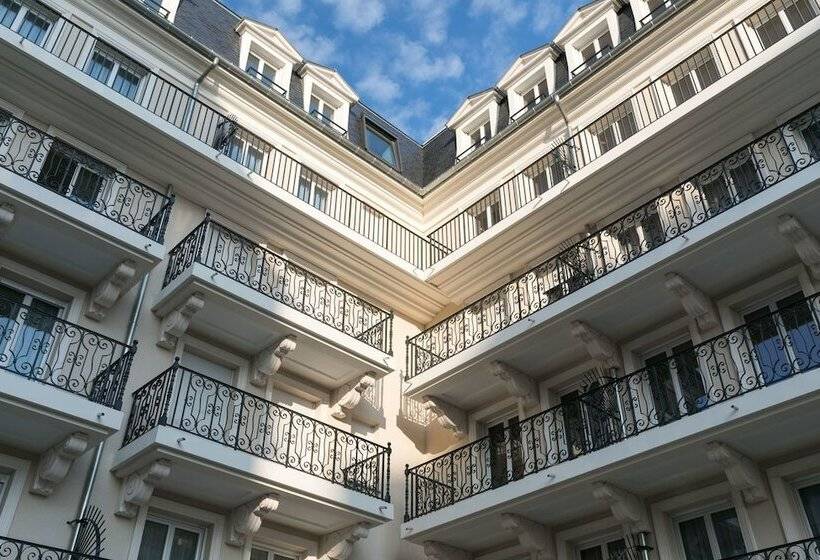 هتل Médicis Home Puteaux