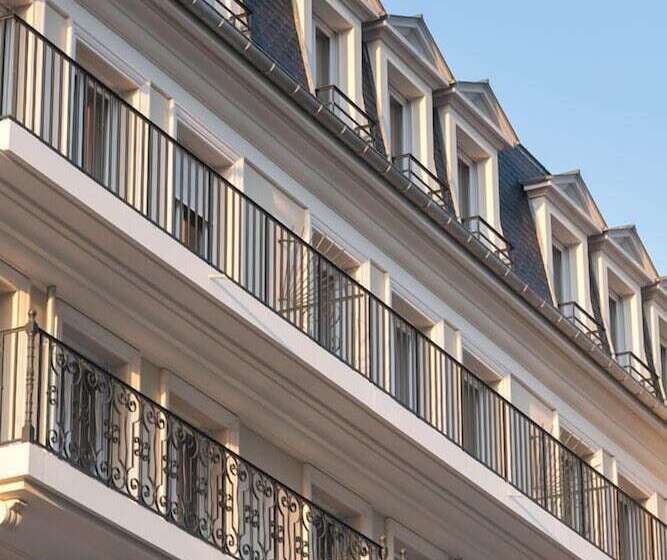 هتل Médicis Home Puteaux