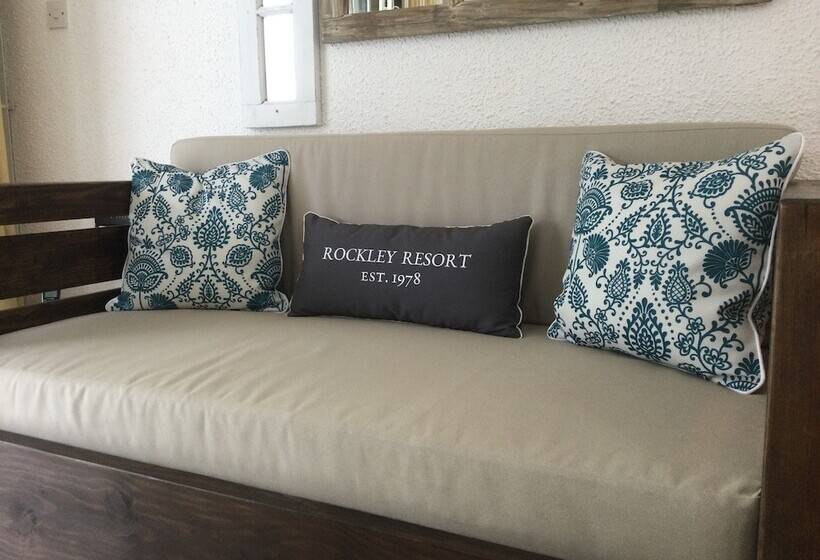 Moonshine 316 Rockley Golf Club