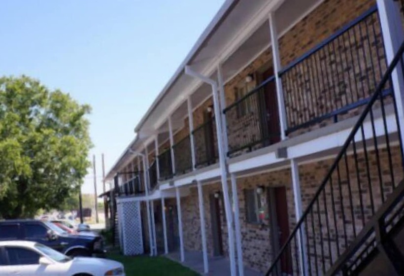 Мотель Ranch House Inn And Suites