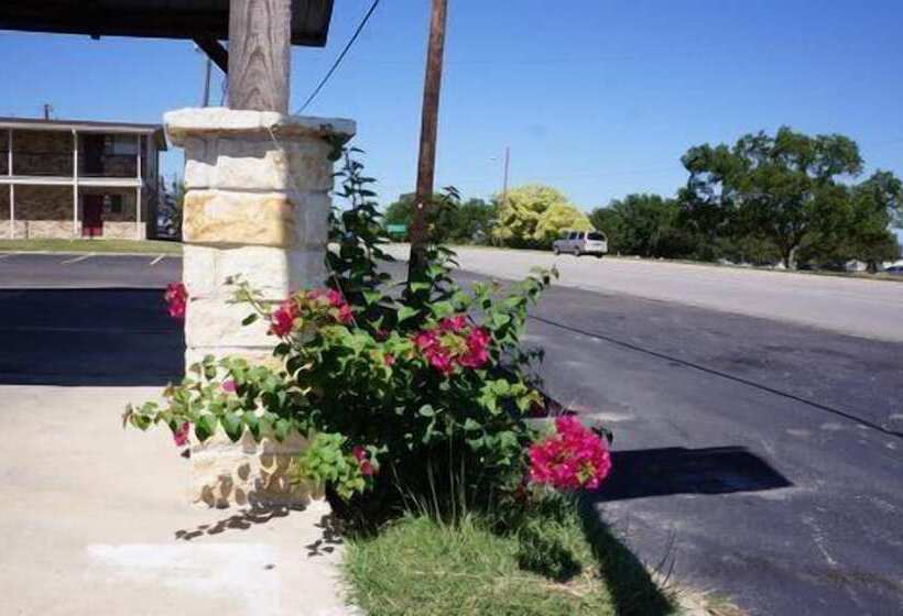 Мотель Ranch House Inn And Suites