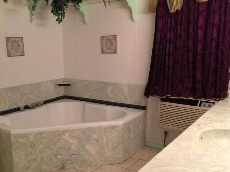 Мотель Ranch House Inn And Suites