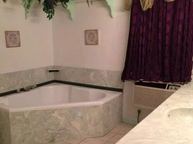 モーテル Ranch House Inn And Suites