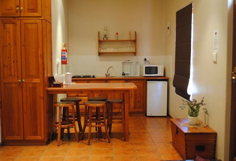 Пансион Beaufort Manor Country Lodge