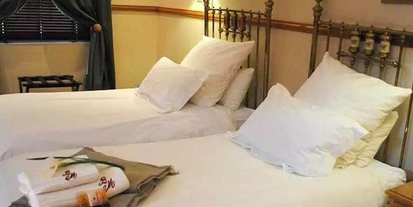 ペンション Beaufort Manor Country Lodge