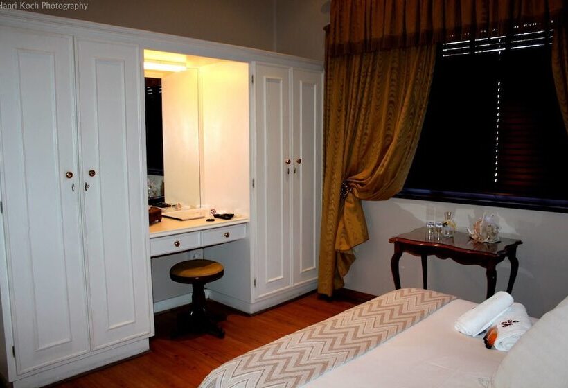 Пансион Beaufort Manor Country Lodge