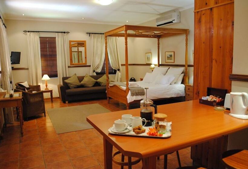 Пансион Beaufort Manor Country Lodge